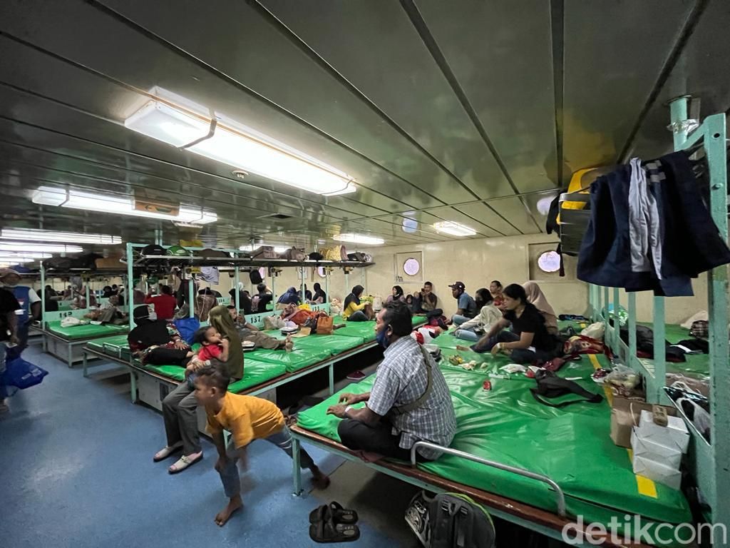 Menjajal Mudik Menggunakan Kapal Pelni