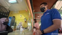 Menteri Pariwisata dan Ekonomi Kreatif Sandiaga Uno memperkirakan Taman Marga Satwa Ragunan, Jakarta Selatan, juga akan mengalami peningkatan kunjungan wisatawan saat Libur Hari Raya Idul Fitri 1443 H. 