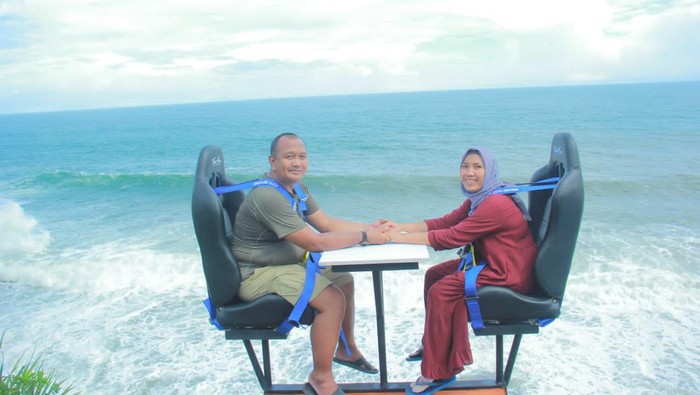 Ngopi On The Sea di Gunungkidul, April 2022.