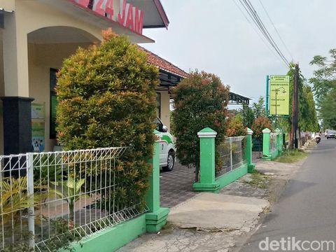 Puskesmas rawat inap Kecamatan Gantiwarno yang sempat digeruduk warga.