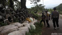 Bantal keselamatan itu dipasang di turunan SDN Patrol Ibun dan turunan TPU Patrol Ibun.  