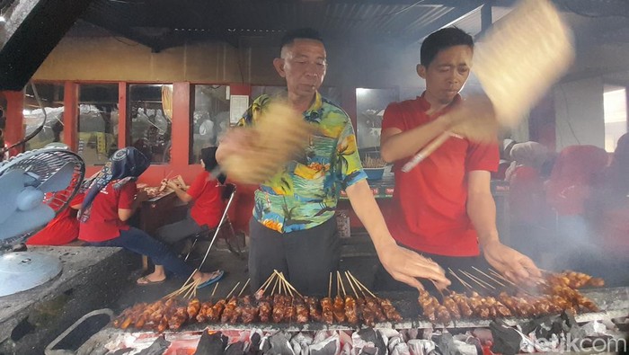 Sate Leces.