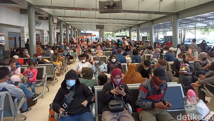 Suasana di Stasiun Pasar Senen pagi ini (Tiara/detikcom)