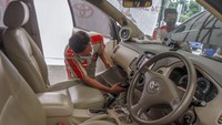 Jadi para pemudik tak perlu takut jika ingin memeriksa kendaraannya sebab Posko Siaga Toyota ini beroperasi 24 jam.  