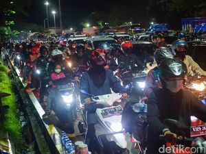 Tips Mudik Aman dengan Motor di Malam Hari dan Saat Berpuasa