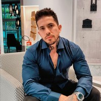 Ia mengaku terpaksa menerapkan jadwal seks agar semua istrinya terpuaskan secara batin. Foto: Instagram/@arthurourso