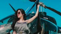 Kita ikuti saja proses hukumnya, apakah tuduhan yang dilayangkan eks aspri sekadar isapan jempol belaka dan pansos atau memang ada bukti, ujar Bella kepada detikcom.  Foto: Instagram