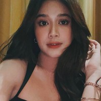 Kejadiannya terjadi sesaat sebelum Brisia Jodie tampil di panggung. Kamu cakep sih mukanya, tapi badan kamu tuh sudah nggak nafsuin lagi, gitu-gitu, ujar Brisia saat tampil di YouTube Gritte Agatha, menirukan perkataan sang kru TV. (Foto: Instagram/@brisiajodie96)