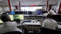 Indosat Ooredoo Hutchison (IOH) membuktikan komitmennya untuk berikan layanan terbaik bagi para pelanggan setianya khususnya di trafik jaringan libur lebaran.

Komitmen memberikan pengalaman telekomunikasi digital terbaik bagi pelanggan, khususnya di masa libur lebaran tahun ini, IOH mengaktifkan command center fisik terpusat sejak H-3 lebaran. Dengan dukungan lebih dari 2.000 petugas teknis yang bersiaga sepanjang waktu, tim IOH Network Operation Center (INOC) dan IOH Service Operation Center (ISOC) akan memantau ketersediaan dan kualitas jaringan secara nasional selama 24/7.