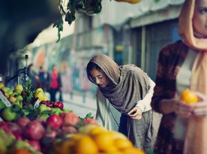 Lebaran ke Rumah Pacar Bawa Apa? Ini 7 Ide Buah Tangan untuk Silaturahmi