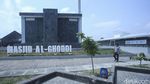 Melihat Masjid Unik di Rest Area Ngawi, Bentuknya Ruku dan Sujud