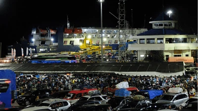 Melihat Lagi Antusiasme Pemudik di Pelabuhan Merak yang Rindu Kampung Halaman