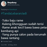 Beberapa tanda-tanda Lebaran sebentar lagi. Yang sudah punya pacar biasanya pacarnya akan pada datang ke rumah calon mertua sambl bawa hampers Lebaran nih.. Foto: Twitter/@Kamilatulhusna_