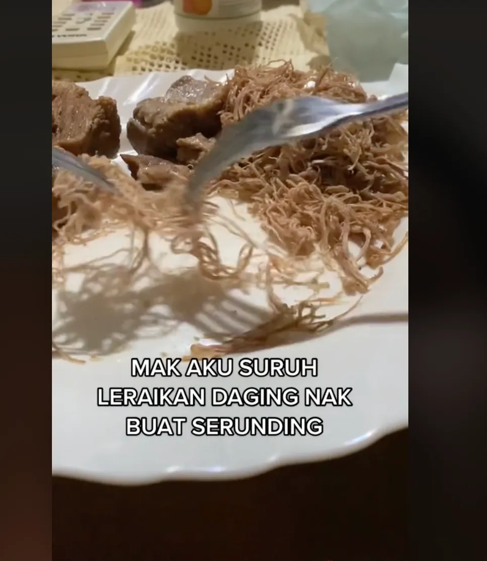 Ngakak! Netizen Sebut Aktivitas Masak Buat Lebaran Ini Paling Pedih