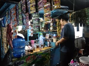 Laris Manis PKL di Alun-alun Majalengka Saat Arus Mudik 2022