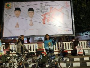 Keren! 2 Pemudik Gowes Tangerang-Wonogiri, Tetap Puasa di Perjalanan