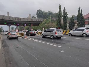 Suasana Merak di H-1 Lebaran: Hujan Deras-Lalin Lancar