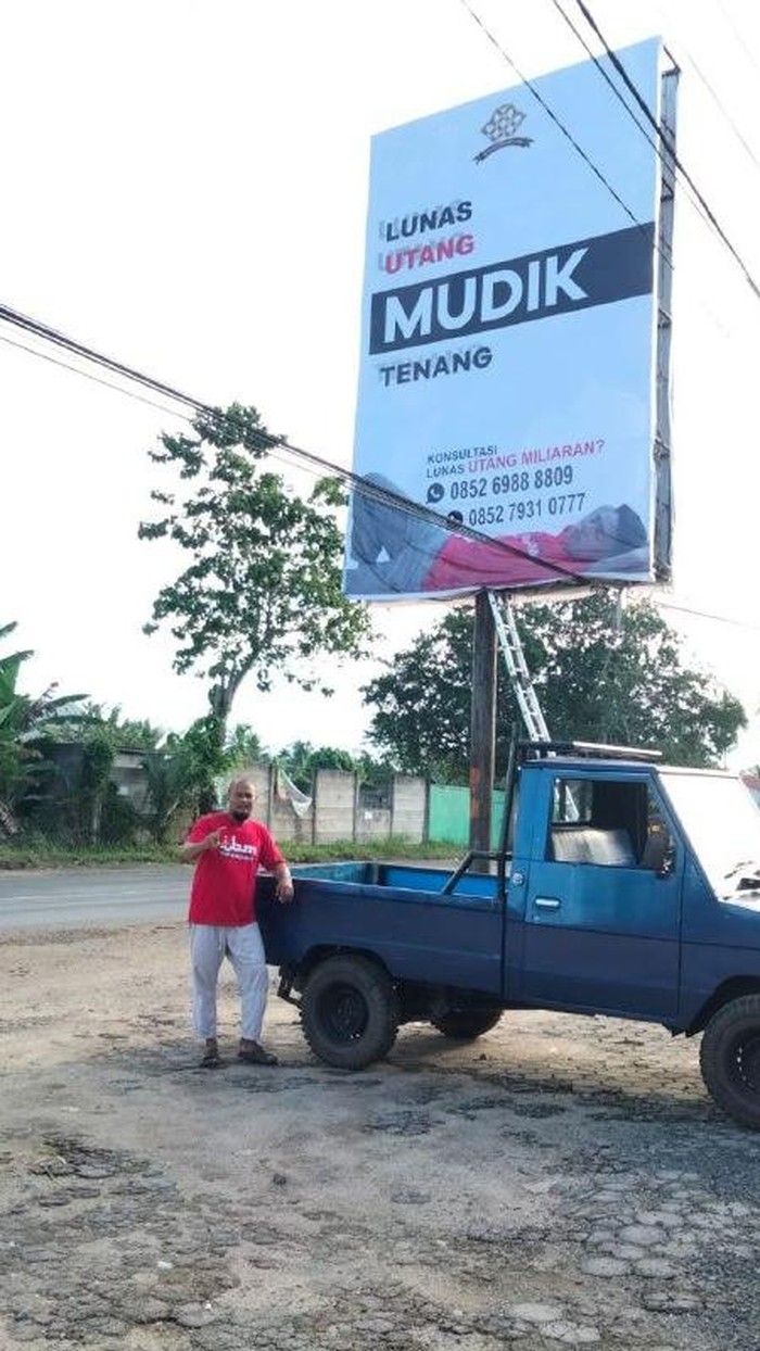 Komunitas masyarakat yang sudah mengalami pahitnya berutang, yang tergabung dalam pengusaha MMC (MTR Miliarder Club) melakukan kampanye, mengajak masyarakat terutama pengusaha agar menjadikan momen mudik lebaran membawa keberkahan.