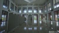 Dari sisi arsitektur, masjid tersebut didesain untuk memaksimalkan sirkulasi udara.