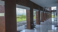 Manager Corporate Adm. & Communication PT Jasamarga Related Business Rahavica Putri menuturkan, desain masjid sengaja dibuat unik.