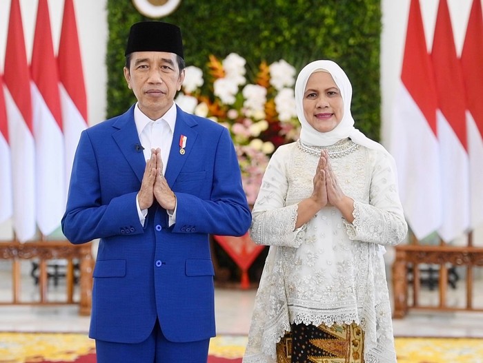 Presiden Jokowi dan Ibu Iriana Presiden Jokowi dan Ibu Iriana
