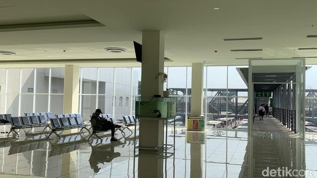 Suasana di Terminal Leuwipanjang yang baru. Bersih dan nyaman seperti di mal.