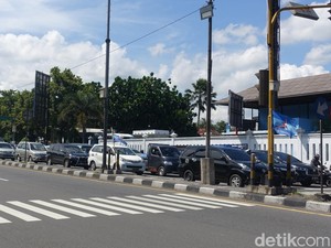 Kendaraan Pelat Luar Daerah Masuk Yogya Via Prambanan Meningkat