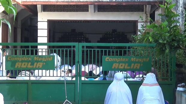 Suasana salat Id jemaah Aolia' di Kabupaten Gunungkidul, Minggu (1/5/2022).