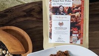 Thalita yang kini berusia 33 tahun ini juga pernah punya bisnis kuliner. Produk makananya adalah empal suwir pedas yang dikemas dengan praktis.  Foto: Instagram @thalitalatief