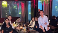 Thalita yang berdarah Indonesia blasteran Slowakia, Pakistan, Jerman, dan Minangkabau ini termasuk penggemar kuliner. Banyak momen makannya yang dibagikan lewat Instagram.  Foto: Instagram @thalitalatief