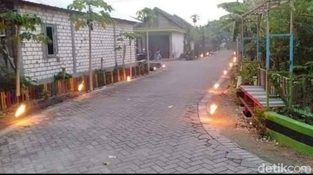 Tradisi menyalakan colok pada malam 29 Ramadan yang masih lestari di Bojonegoro