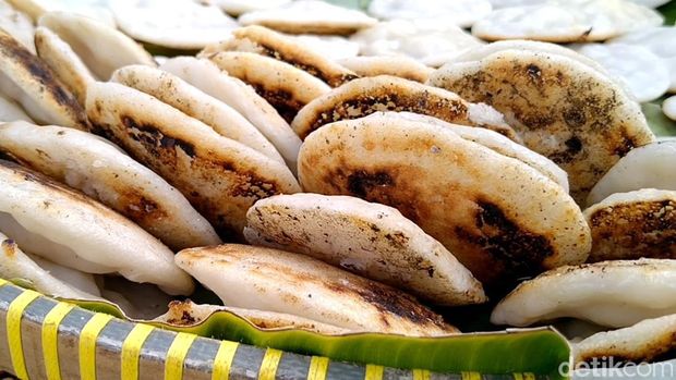 Tradisi Serabi Likuran di Pemalang.