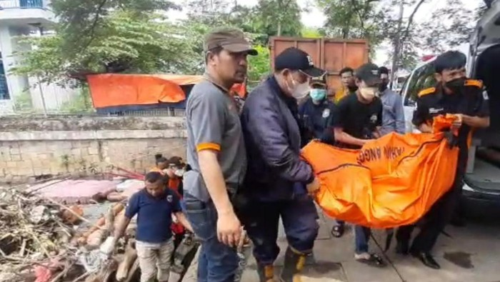 Bocah hilang usai tenggelam di Kali Angke tangerang ditemukan meninggal dunia