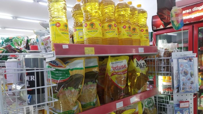 Daftar harga minyak goreng di Alfamart dan Indomaret