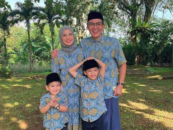 Gaya Lebaran Selebriti