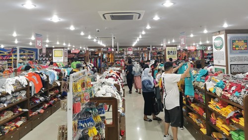 Pabrik Kata-kata Joger Bali di Jl. Raya Kuta, Badung, Bali. (Poetri/detikBali)