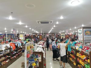 Mau Beli Oleh-oleh Joger Bali? Cek Jam Bukanya