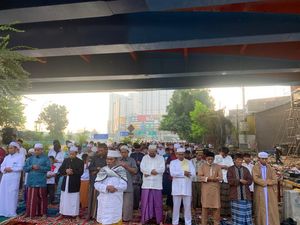 Cerita Sedih Korban Kebakaran Pasar Gembrong Rayakan Idul Fitri di Tenda