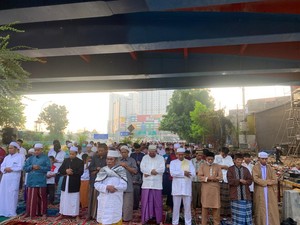 Cerita Sedih Korban Kebakaran Pasar Gembrong Rayakan Idul Fitri di Tenda