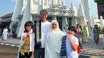 10 Gaya Lebaran Selebriti (1)