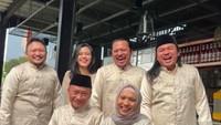 Foto keluarga di momen Lebaran ala Keanu AGL. Foto: Instagram