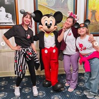 Hal senada diungkapkan Ardie lewat unggahan di Instagram. Terimakasih untuk support dan doa nya yang kami terima yang tidak pernah putus kami rasakan buat semua baik yang selalu berada di sekeliling kami,mau pun yang terus mendoakan dari jauh. Semoga secepatnya bisa berkumpul kembali, tulis pengusaha yang juga putra Aburizal Bakrie itu. (Foto: Instagram/@ramadhaniabakrie)