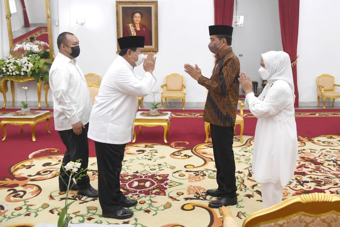 Lukas - Biro Pers Sekretariat Presiden Potret Silaturahmi Keluarga Jokowi dan Prabowo Ditemani Didit