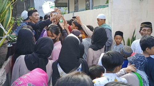 Suasana Malaidinan di Banjar Tunggal Sari, Desa Dauh Peken, Kecamatan Tabanan pada Senin (2/5/22). (abrur/detikBali)