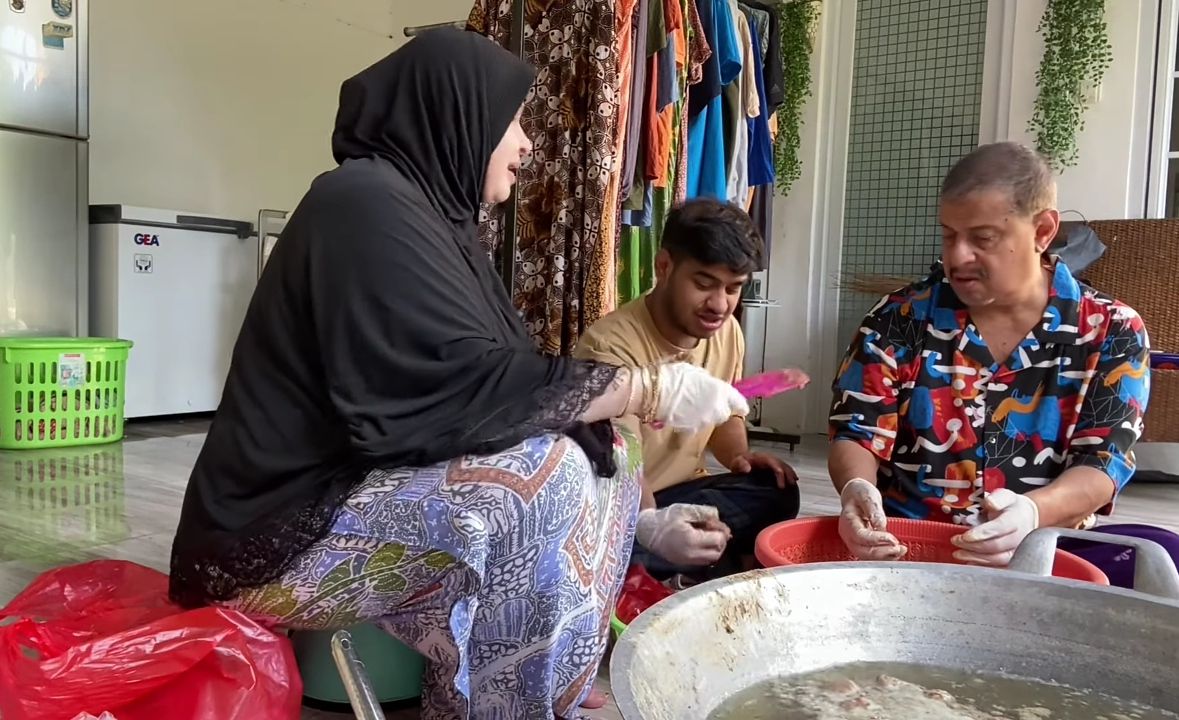 Intip Keseruan Lebaran di Rumah Prilly Latuconsina hingga Tasyi Athasyia