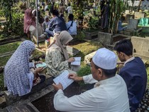 Kata Ustaz Solmet soal Tradisi Ziarah Jelang Ramadan