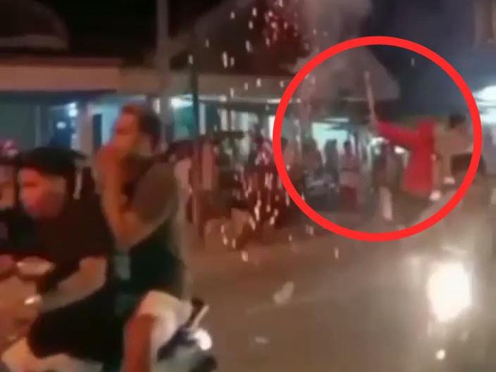 Rekaman pemuda terkena petasan di Sampang