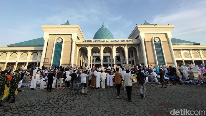 salat id di masjid al-akbar