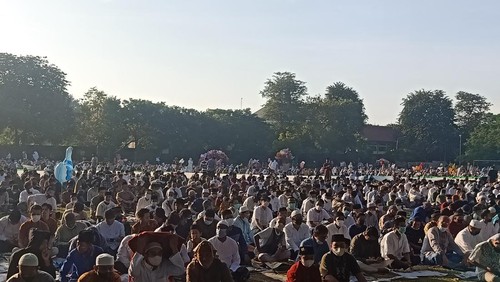 Pelaksanaan salat Ied di Lapangan Lumintang, Denpasar pada Senin (2/5/2022)