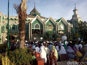 Masjid Al Markaz Makassar Sediakan Kapasitas 15 Ribu Jemaah Salat Id Hari Ini